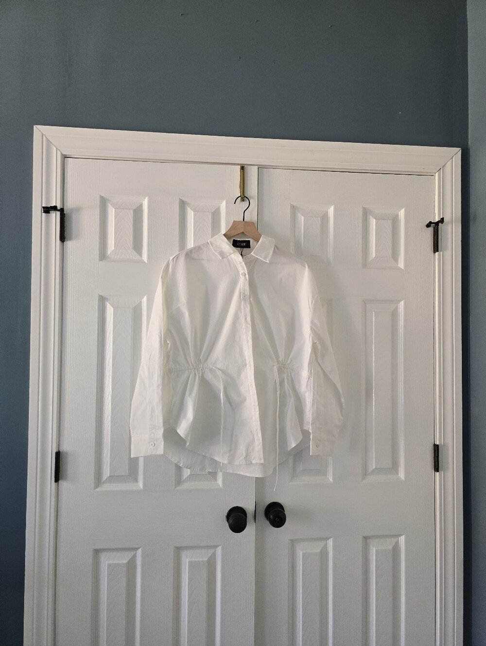 Cider White Button-Down Peplum Shirt